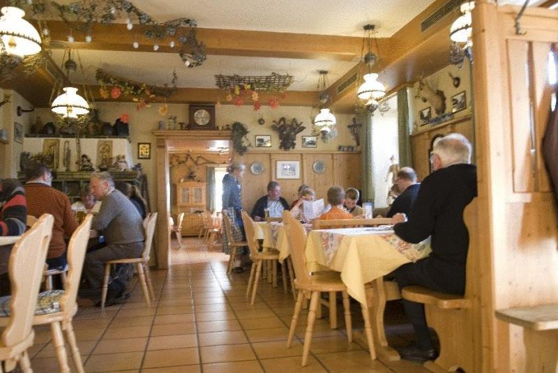 Gasthof Herzogstand Bei Stefan Benediktbeuern Exterior photo